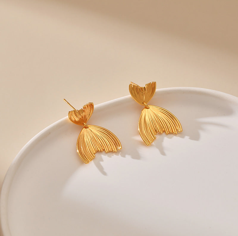 1 Pair Retro Fish Tail Plating Copper 18k Gold Plated Ear Studs