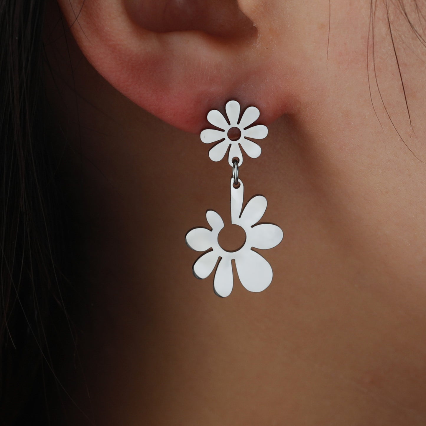 1 Pair Simple Style Flower Plating Stainless Steel Drop Earrings