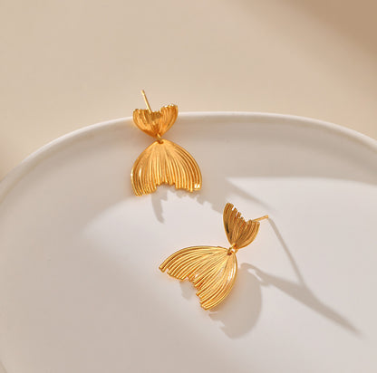 1 Pair Retro Fish Tail Plating Copper 18k Gold Plated Ear Studs