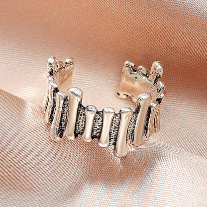 Fashion Irregular Vertical Stripes Ring