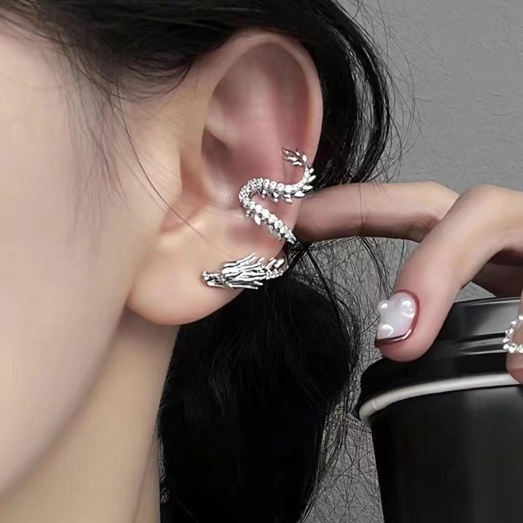 1 Piece Vintage Style Dragon Plating Alloy Ear Cuffs