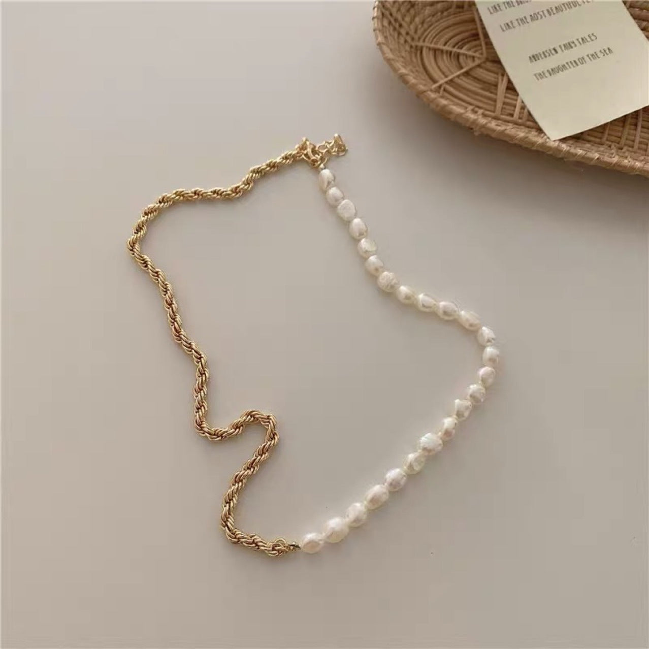 Fashion Freshwater Pearl Twisted Chain Splicing Necklace