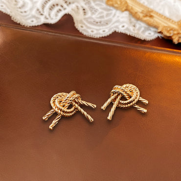 1 Pair Lady Flower Plating Inlay Artificial Pearl Copper Zircon Drop Earrings Ear Studs