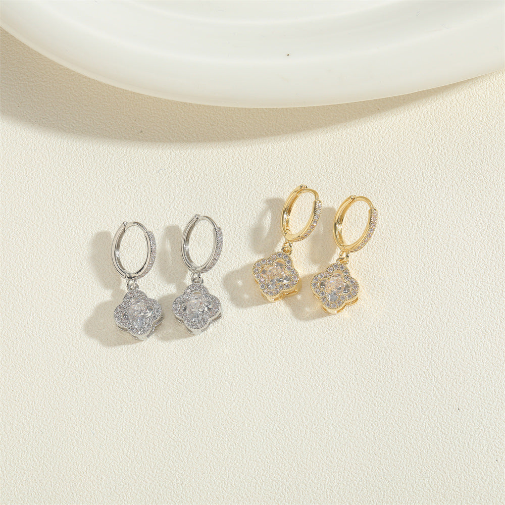 Cross-border exclusive for full diamond square zircon hollow love earrings, simple light luxury, niche fashion trend earrings, earrings