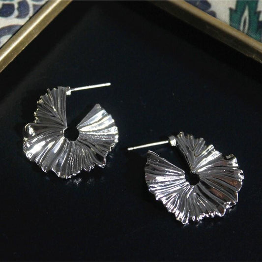 1 Pair Retro Geometric Metal Plating Women's Ear Studs