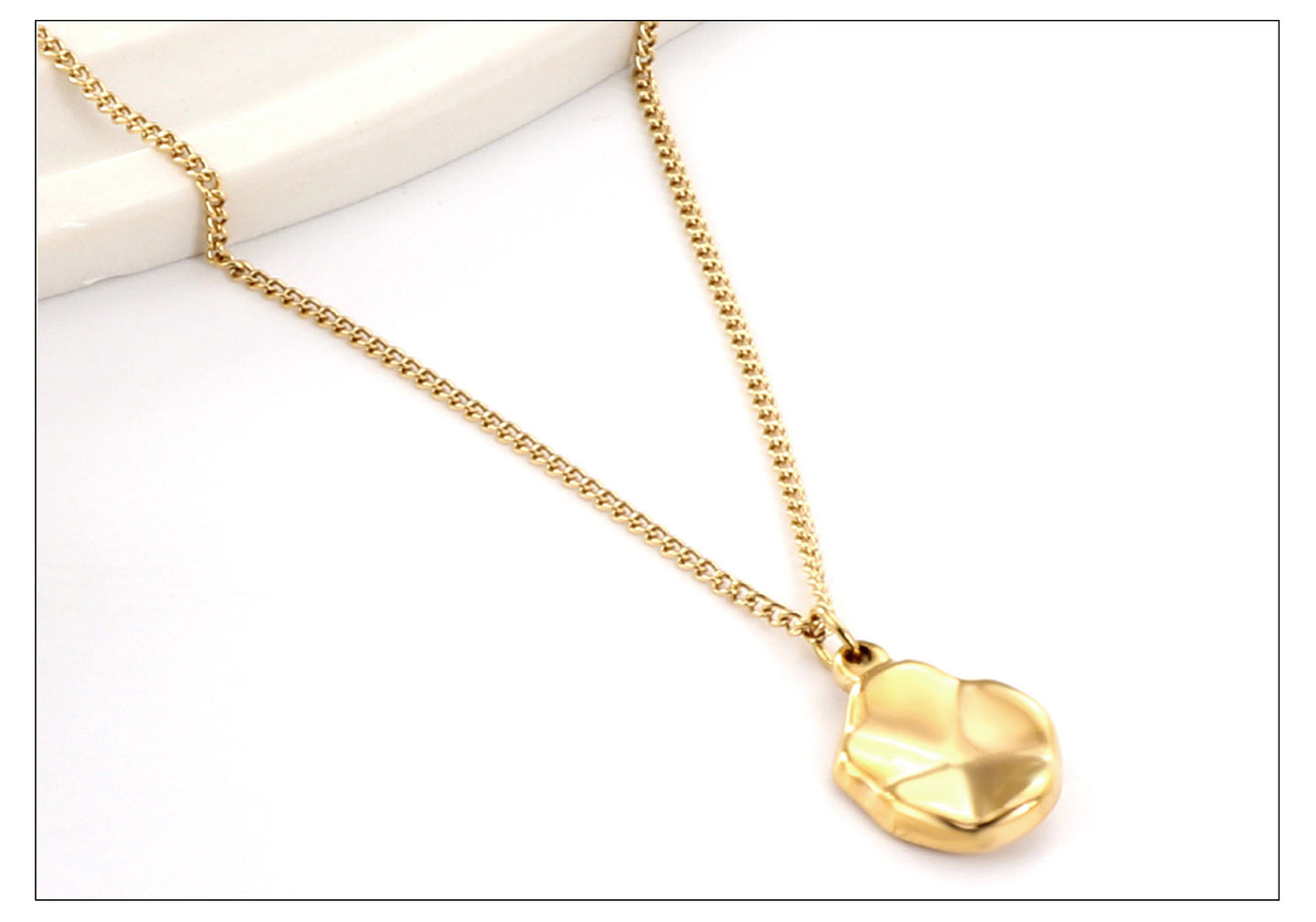 Retro Irregular Geometric Stainless Steel Plating Gold Plated Pendant Necklace