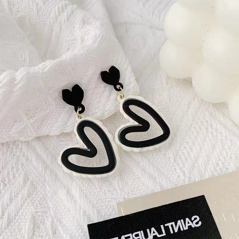 1 Pair Sweet Heart Shape Stoving Varnish Alloy Drop Earrings