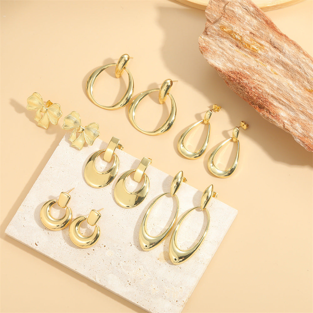 European and American new exaggerated and delicate hollow ring design earrings earrings niche trend ins-style versatile earrings jewelry