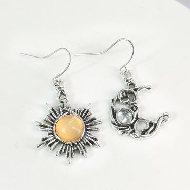 Retro Sun Moon Alloy Women's Drop Earrings