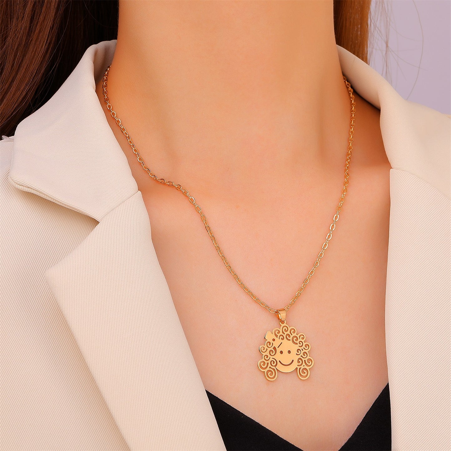 Cross-border New Couple Smiley Face Necklace Boy Girl Necklace Creative Hollow Clavicle Chain