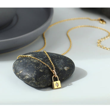 Fashion Lock Brass Plating Zircon Pendant Necklace