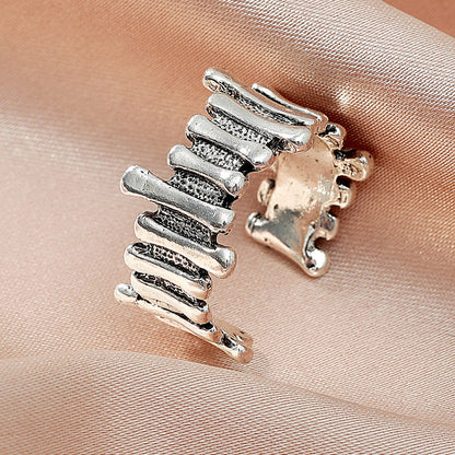 Fashion Irregular Vertical Stripes Ring