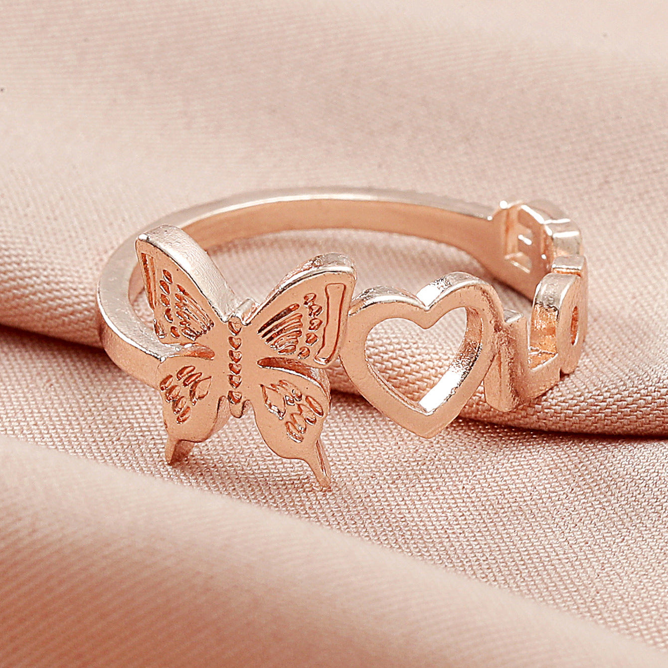 Fashion Hollow Butterfly Heart Ring