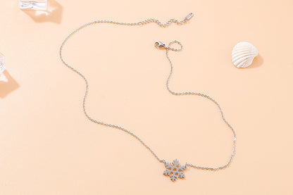 Kalen New European And American Foreign Trade Fashion Personalized Snowflake Necklace Fresh Christmas Gift Necklace Wholesale