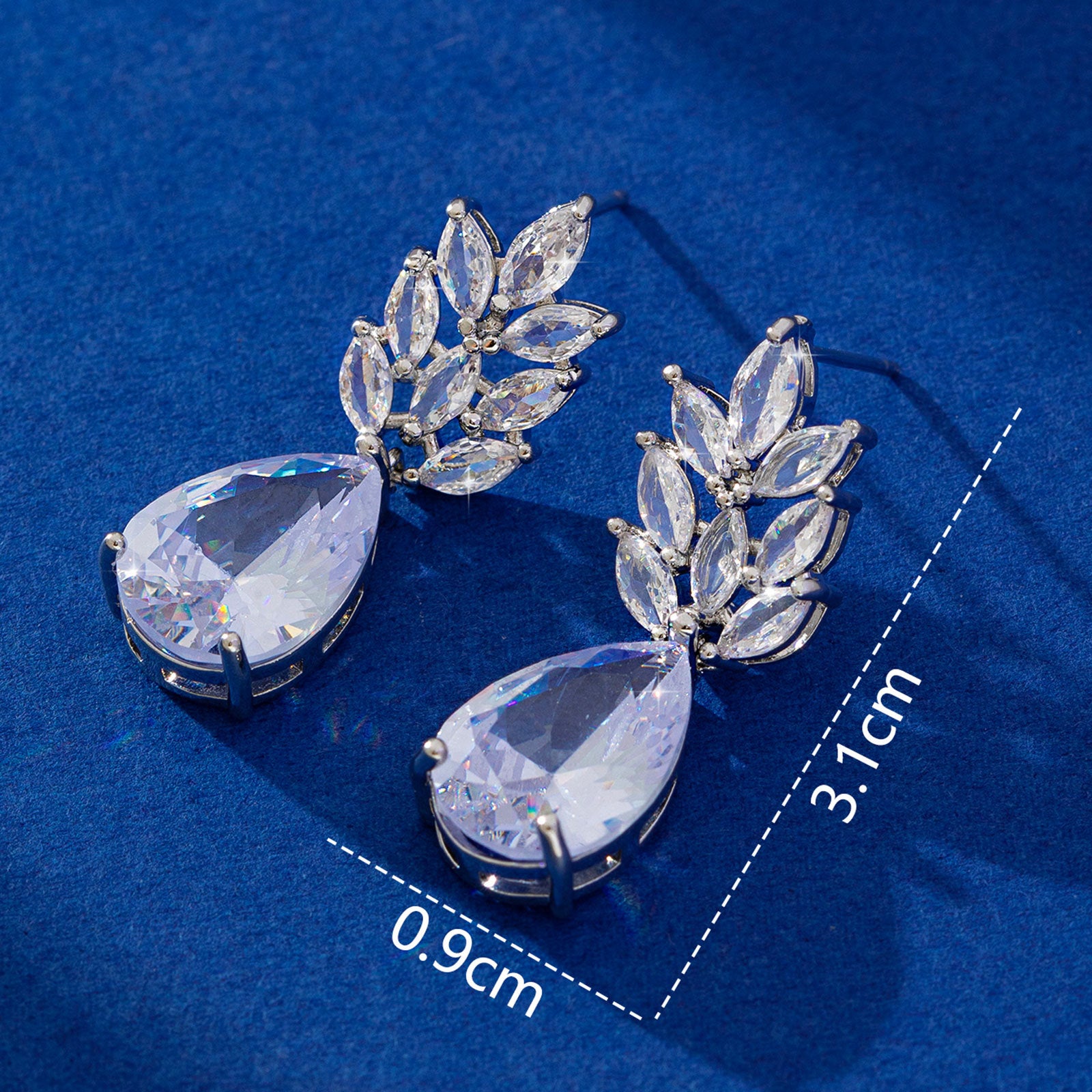 1 Pair Simple Style Leaf Moon Heart Shape Inlay Copper Zircon Drop Earrings Ear Studs