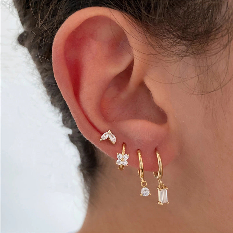 Fashion Geometric Star Moon Copper Plating Artificial Rhinestones Earrings 1 Set