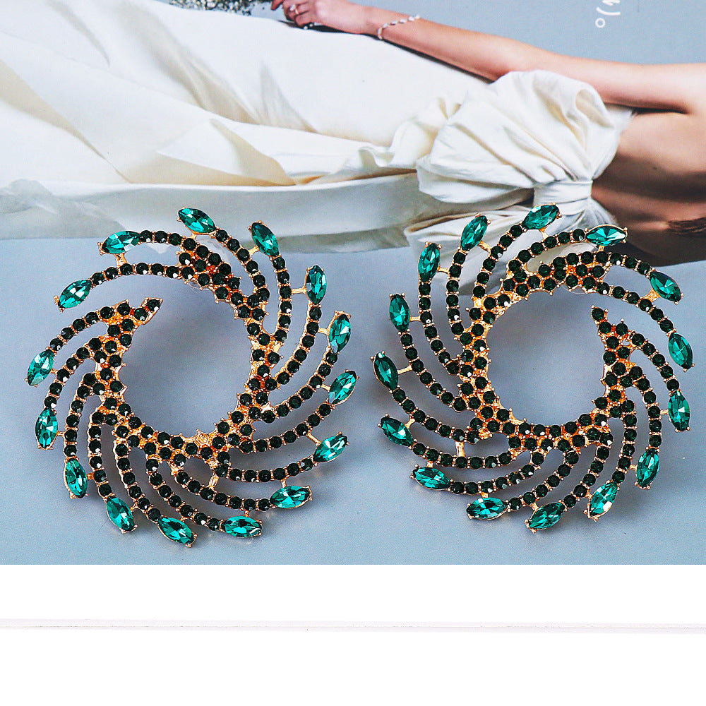 Retro Geometric Alloy Rhinestones Women's Ear Studs 1 Pair