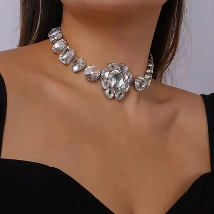 Elegant Water Droplets Rhinestone Women's Choker