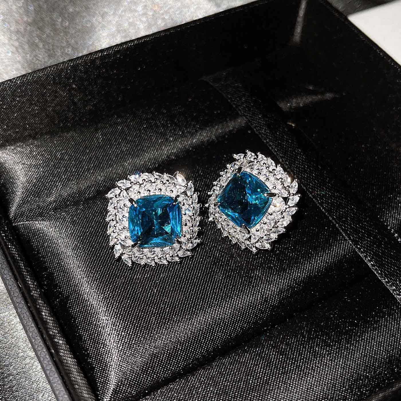 The New Luxury Color Treasure Set Inlaid With Ascher Yellow Diamonds Topa Blue Argyle Powder Ring Earrings Pendant