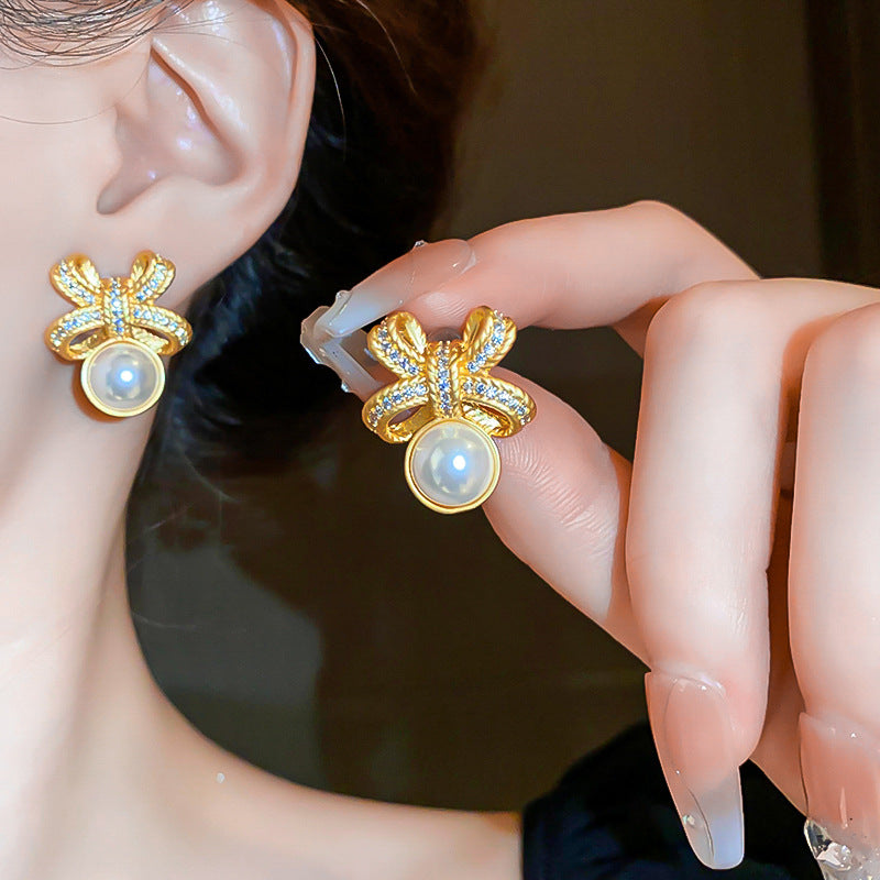 1 Pair Elegant Luxurious Round Bow Knot Plating Inlay Copper Artificial Pearls Rhinestones Ear Studs