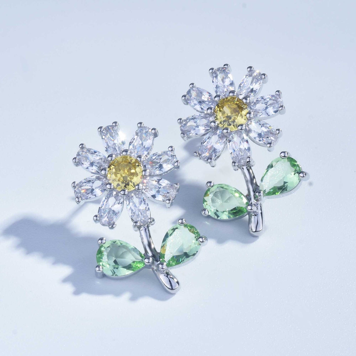 Super Flash High Carbon Diamond Small Daisy Small Flower Earrings Chrysanthemum Earrings