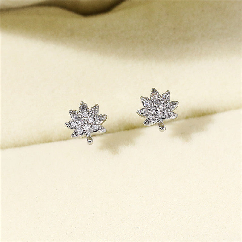 1 Pair Simple Style Shiny Maple Leaf Inlay Copper Zircon Ear Studs