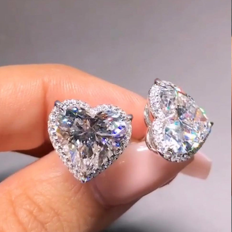 1 Pair IG Style Shiny Heart Shape Inlay Copper Zircon Ear Studs