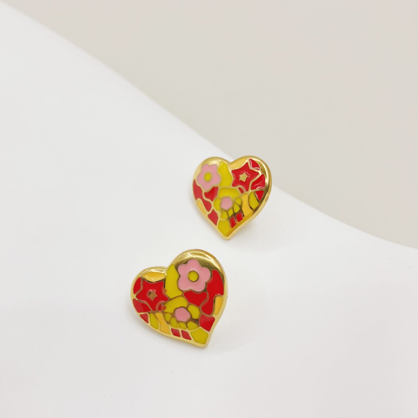 Retro Heart Shape Flower Stainless Steel Ear Studs 1 Pair