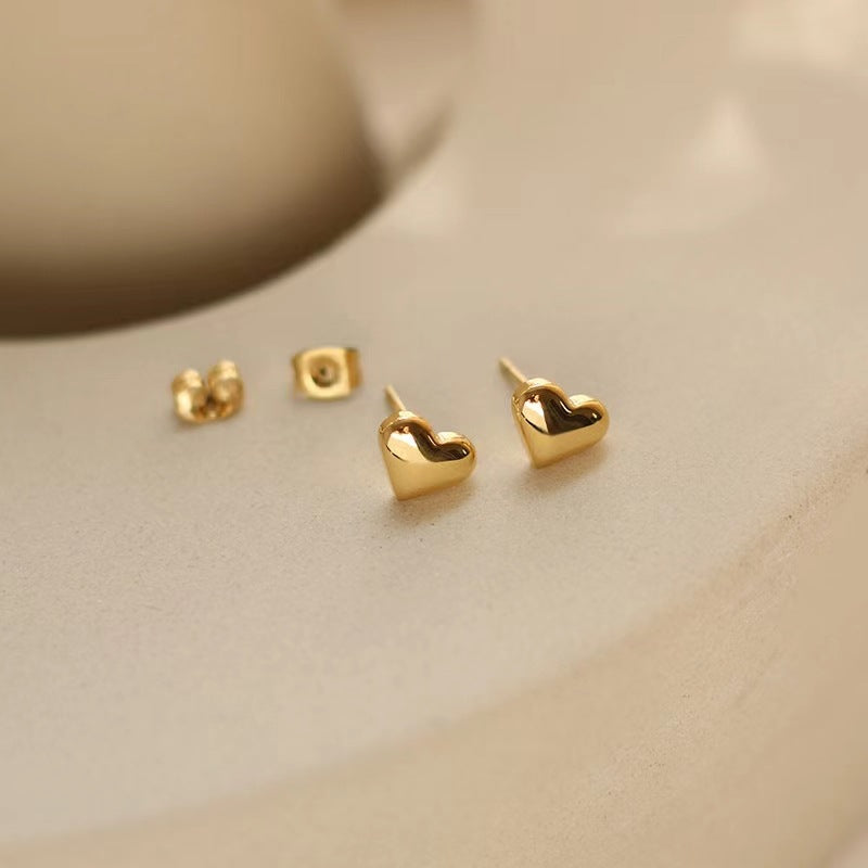 Fashion Heart Shape Titanium Steel Plating Ear Studs 1 Pair