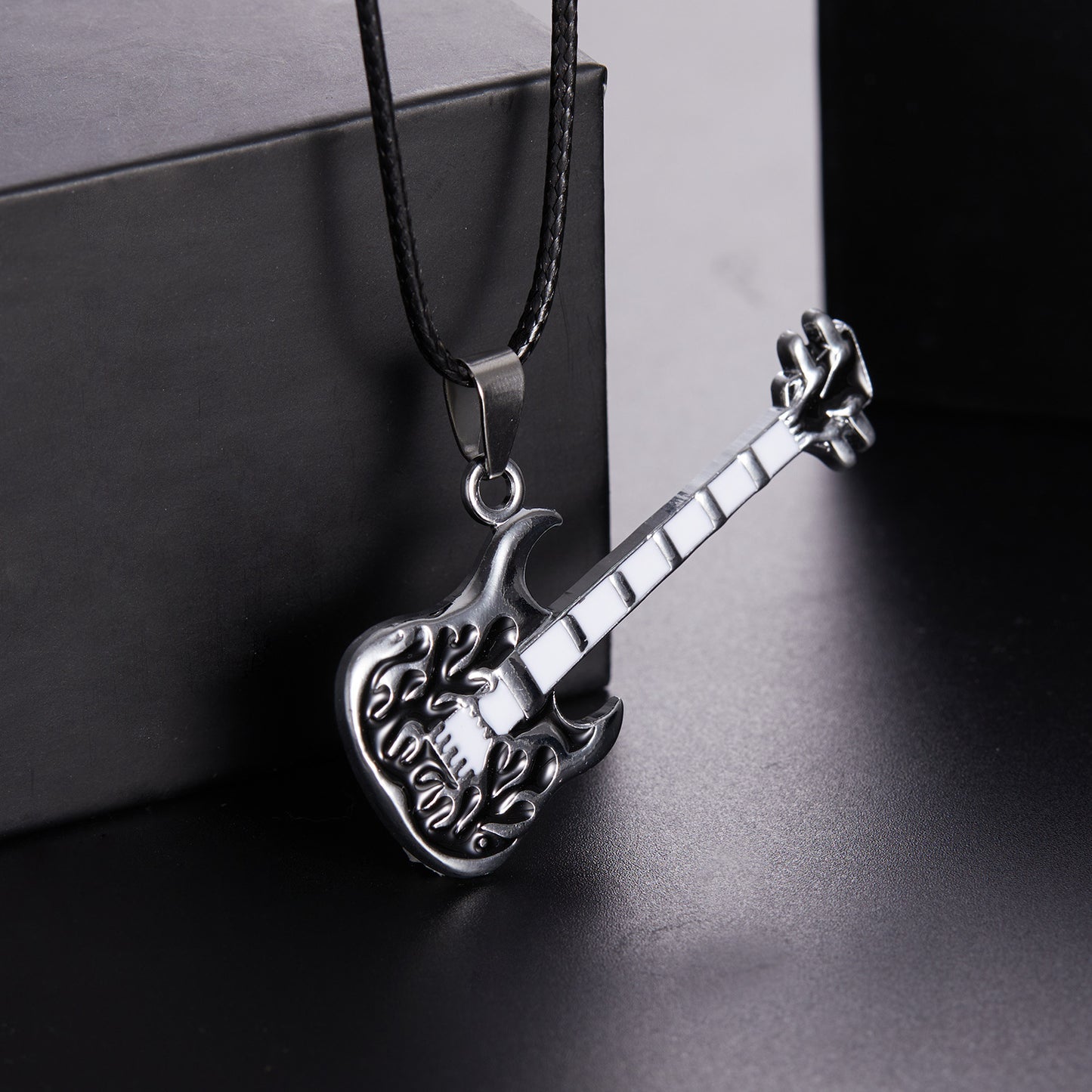 Casual Streetwear Guitar Stainless Steel Plating Pendant Necklace