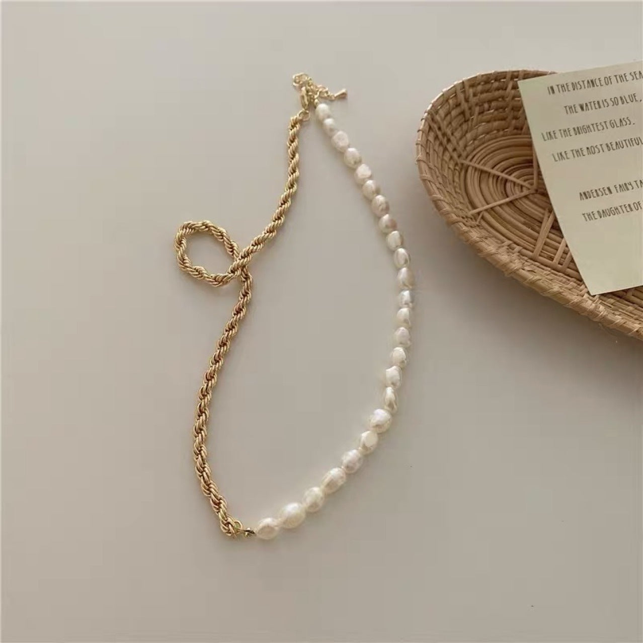 Fashion Freshwater Pearl Twisted Chain Splicing Necklace