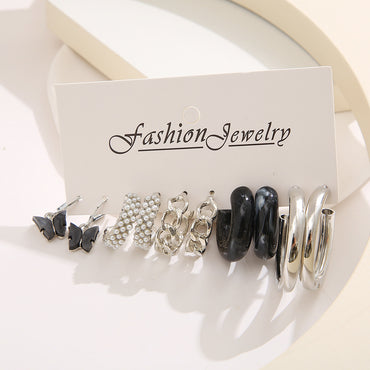 Simple Elegant Pearl Embedded Black Butterfly C-shaped Acrylic Earrings Set