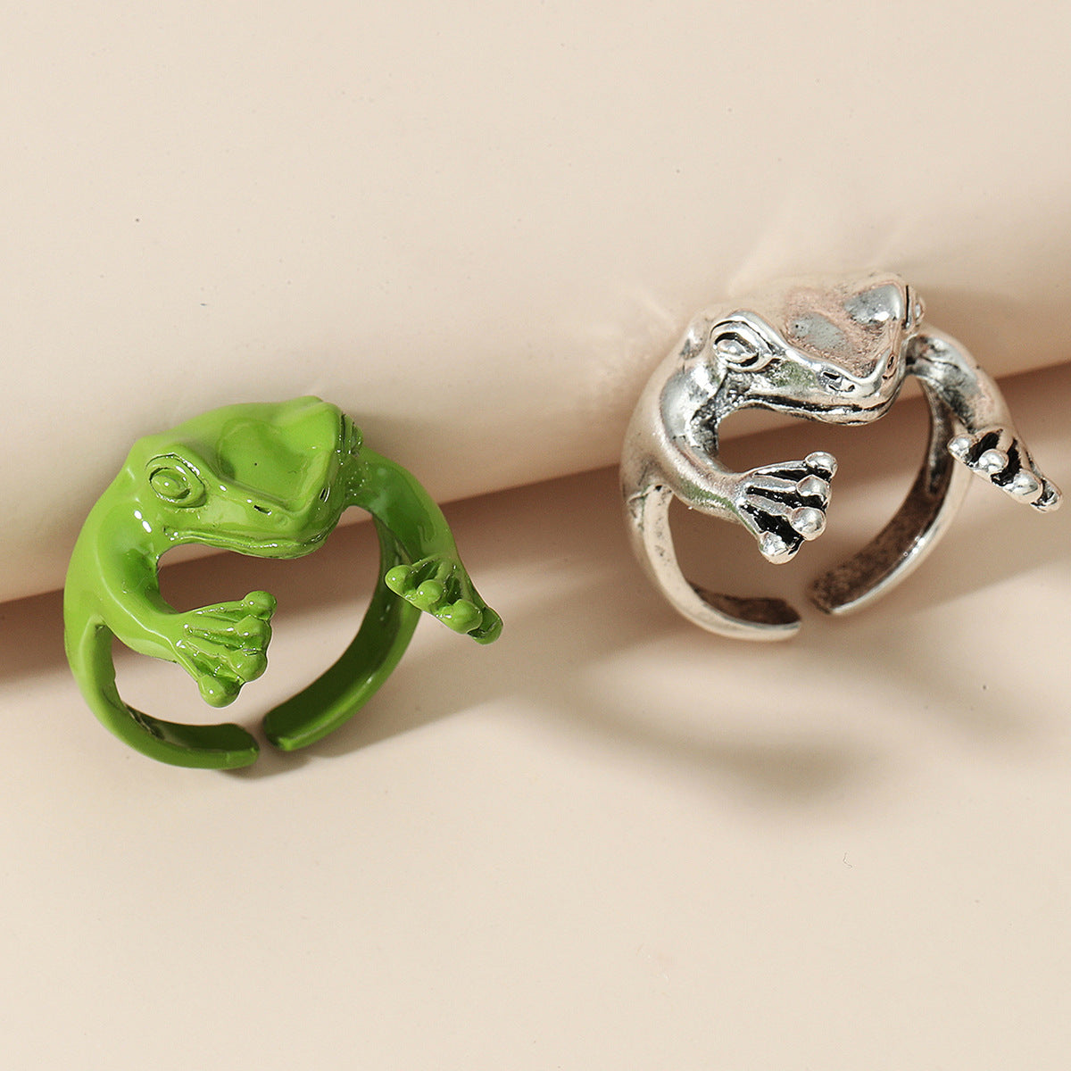 Fashion Solid Color Metal Frog Split Ring