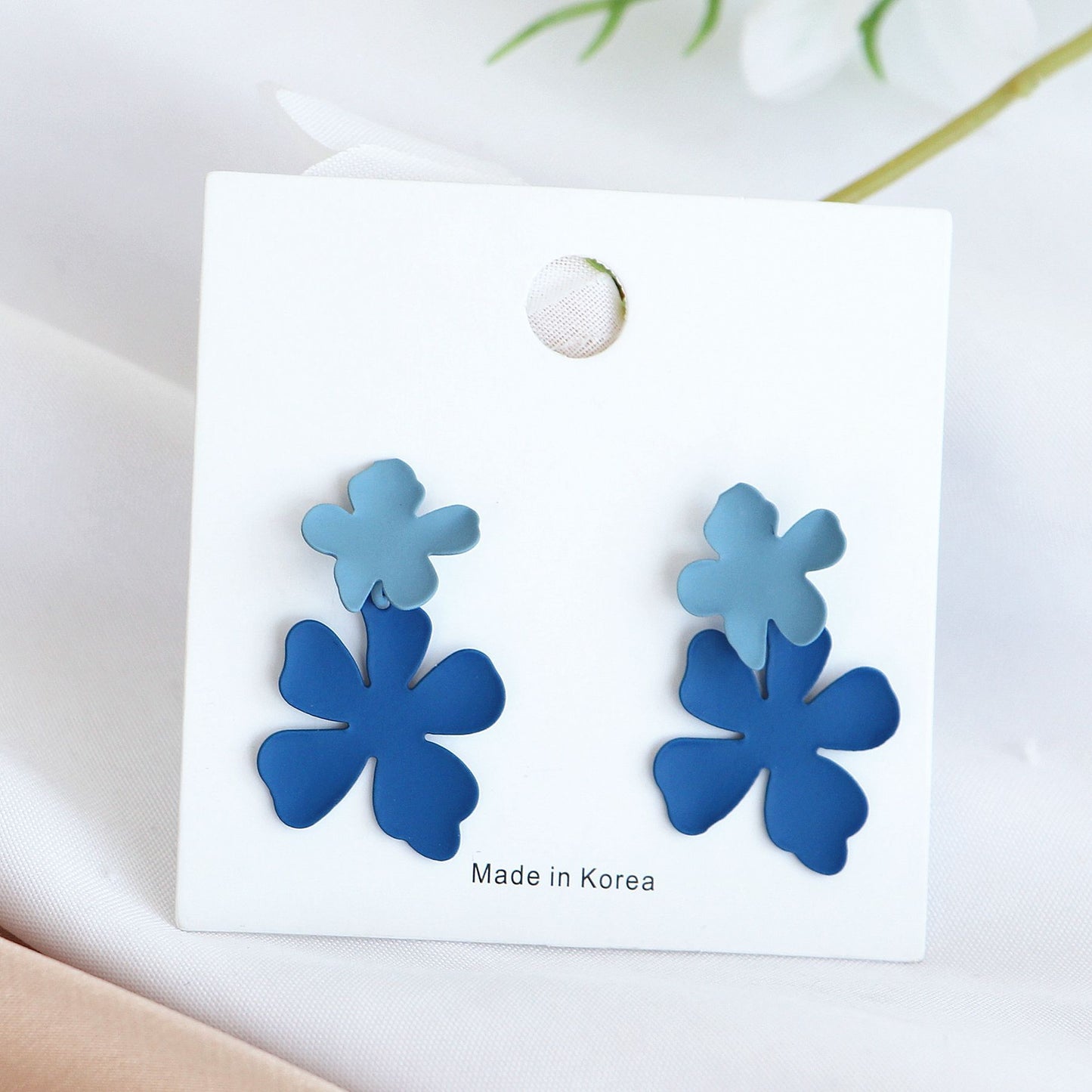 1 Pair Fashion Flower Alloy Stoving Varnish Women's Ear Studs