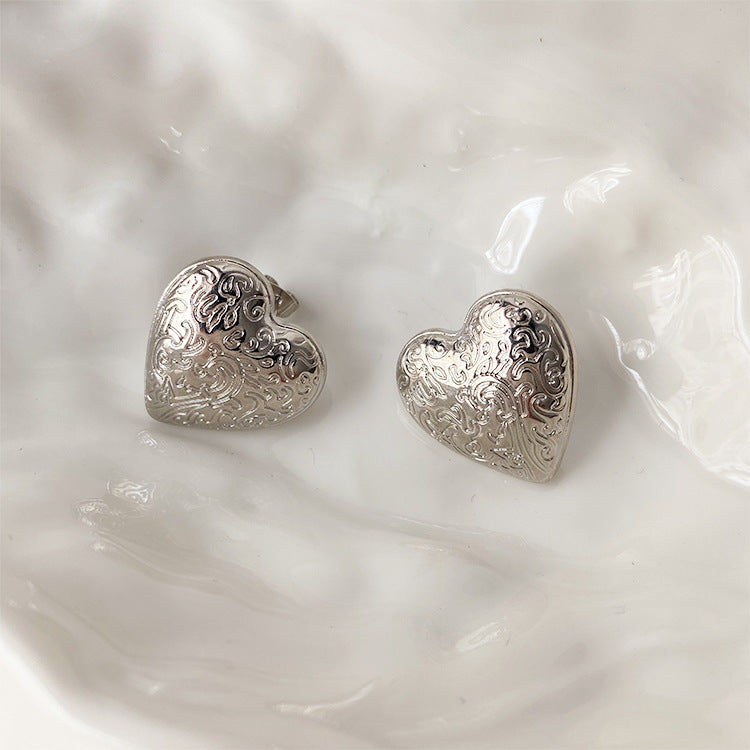 1 Pair Retro Heart Shape Plating Copper Ear Studs