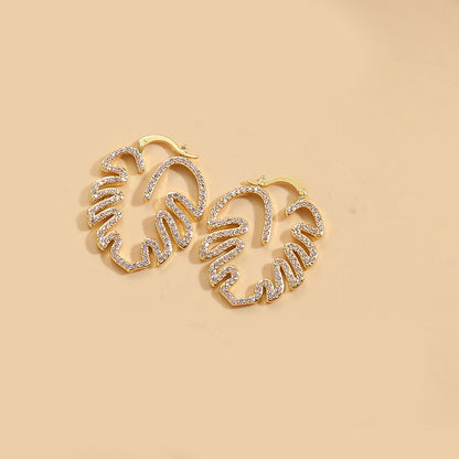 Cross-border popular ins style versatile, delicate hollow leaf design earrings, small and versatile, Internet celebrity earrings, jewelry women