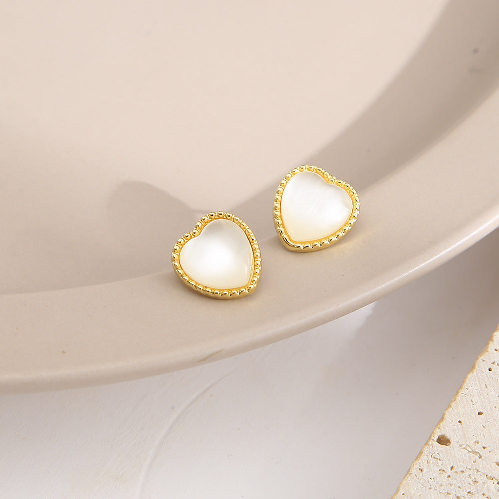 Retro Fashion Elegant White Heart Small Stud Earrings Women