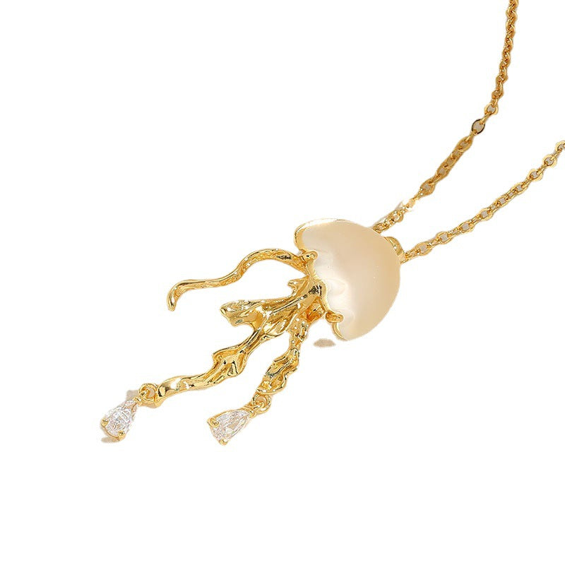 European and American hot-selling jellyfish new pendant ins style light luxury niche design sense copper plated 14K real gold simple necklace