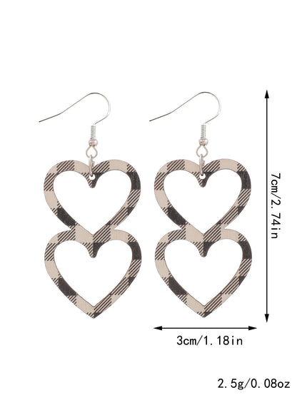 1 Pair Simple Style Heart Shape Hollow Out Wood Drop Earrings