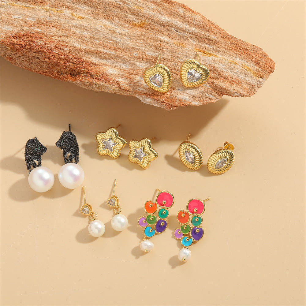 European and American new hip-hop literary retro five-pointed star earrings are niche trend design ABS pearl earrings jewelry