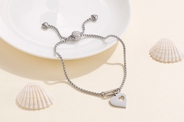 New Simple Stainless Steel Fashion Retro Heart-shaped Bracelet