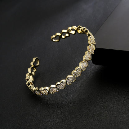 Fashion Copper-plated Gold Heart-shape Bracelet Micro-inlaid Zircon Jewelry