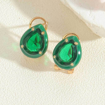 TikTok's popular exquisite personality teardrop type French retro earrings are small and unique, and versatile temperament earrings and earrings