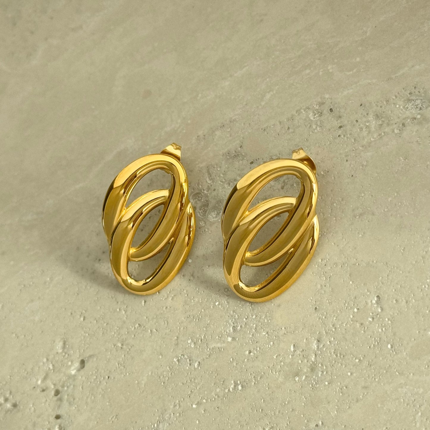 1 Pair Simple Style Commute Solid Color Plating Titanium Steel Gold Plated Ear Studs