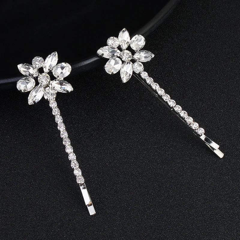 Alloy Fashion Flowers Hair Accessories  (White) Nhhs0269-White