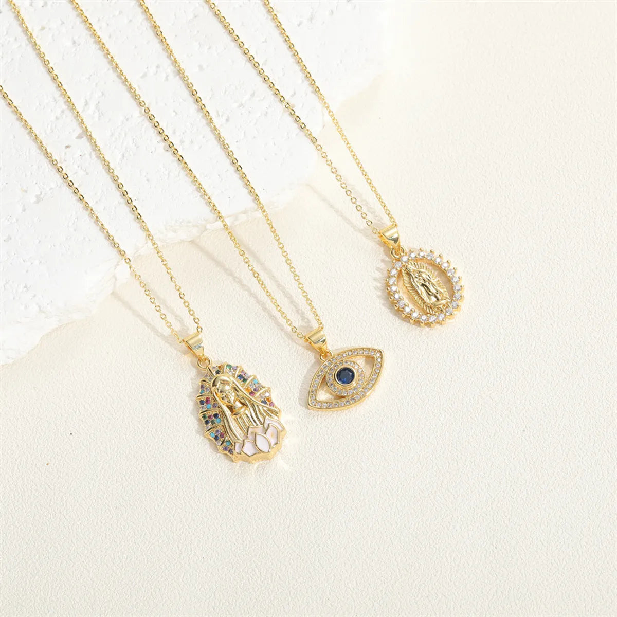 New Devil's Eye Zircon Pendant Necklace  Hot Selling Simple Retro Virgin Drop Necklace