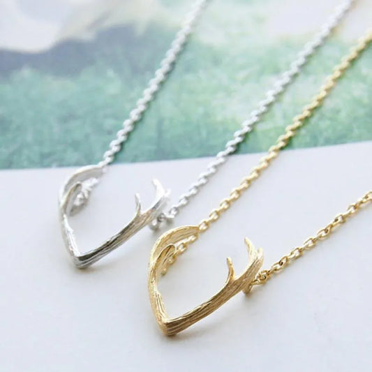 Necklace Short Clavicle Chain Female Reindeer Elk Pendant Necklace Wholesale