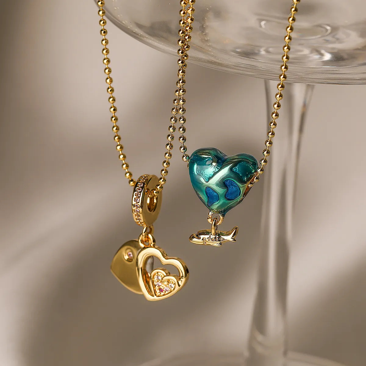 Simple Style Commute Heart Shape Copper 18k Gold Plated Zircon Pendant Necklace In Bulk