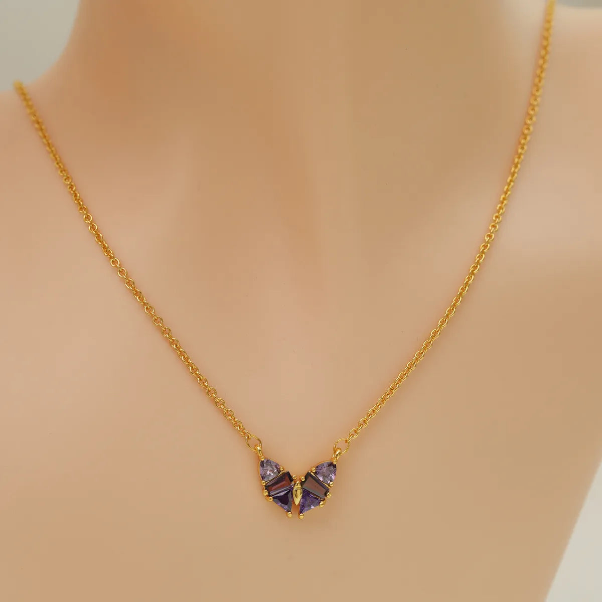 Artificial Crystal Copper Heart Shape Pendant Necklace