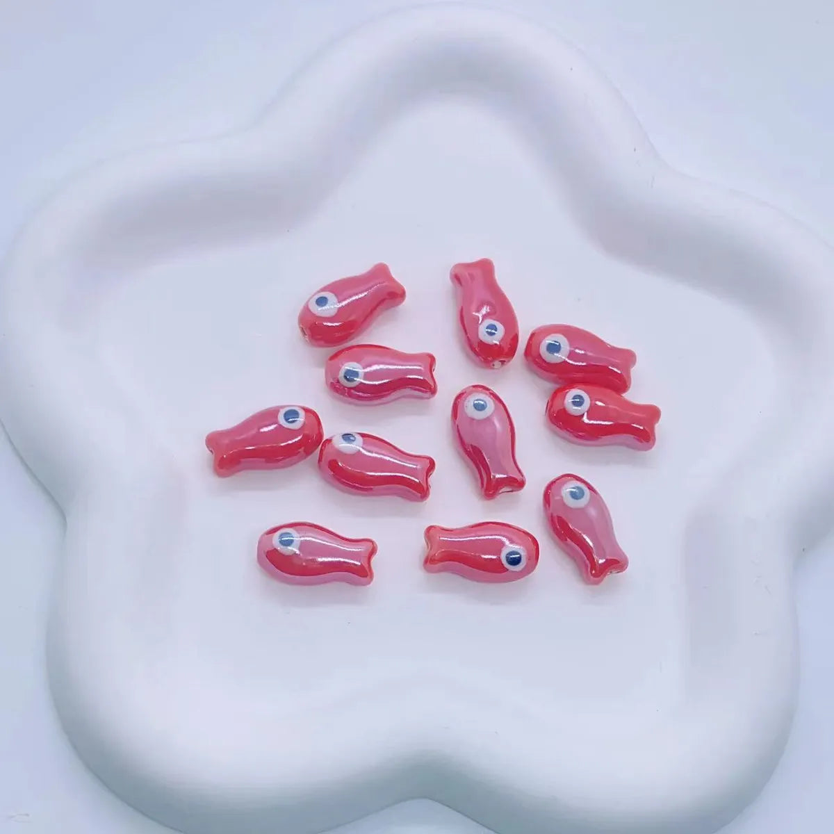 10 Pieces 10 * 20mm Hole 2~2.9mm Ceramics Fish Beads